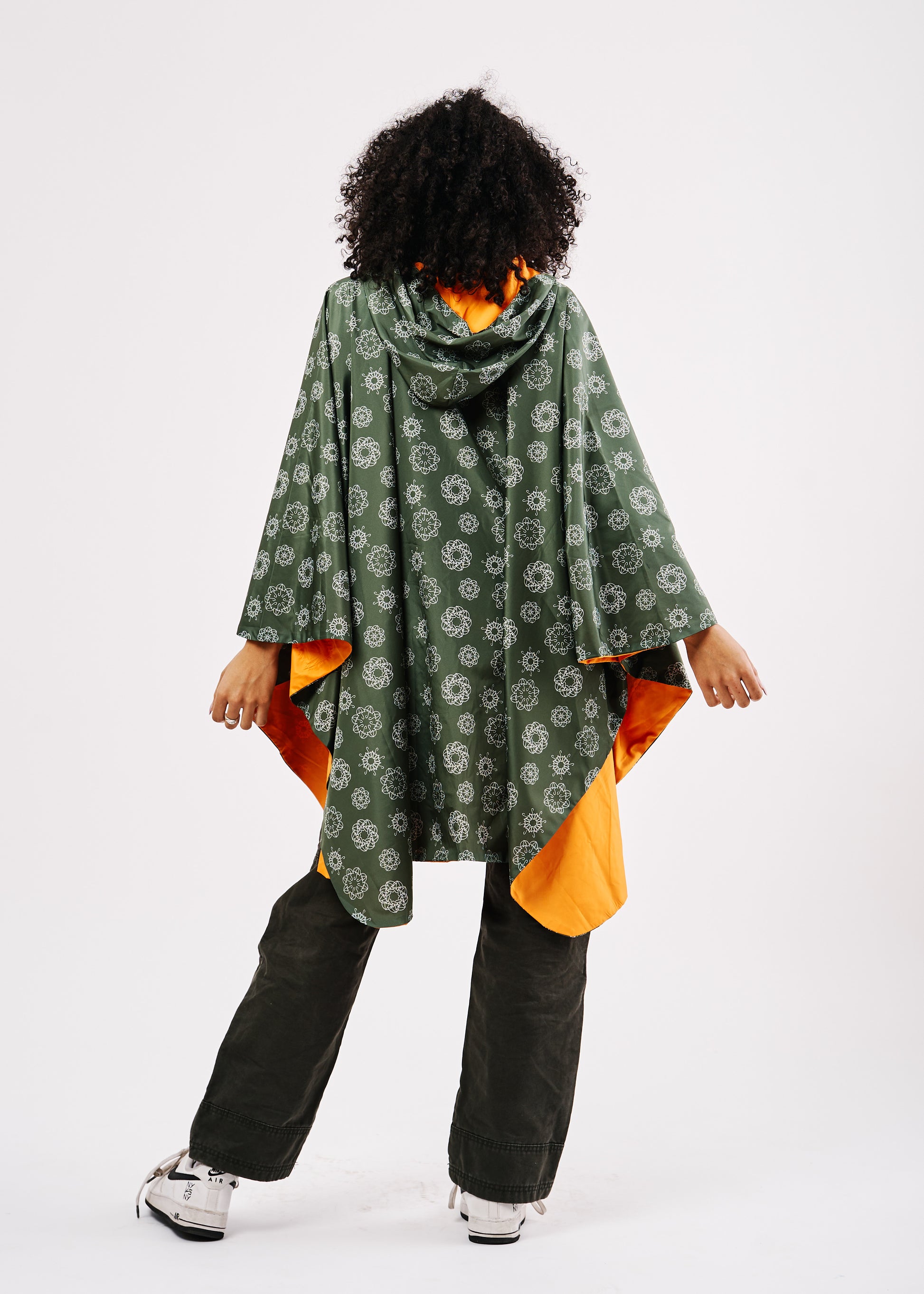 MANDALA GREEN                                                        .