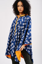 Load image into Gallery viewer, PINEAPPLE BLUE-Adults Poncho
