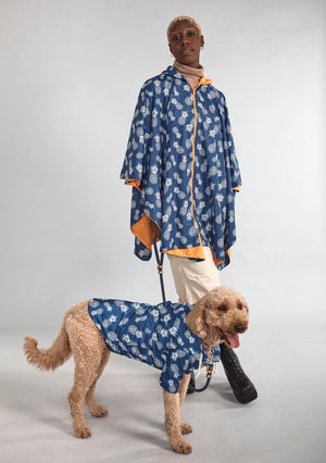 Dog raincoat Blue Pineapple                                          .