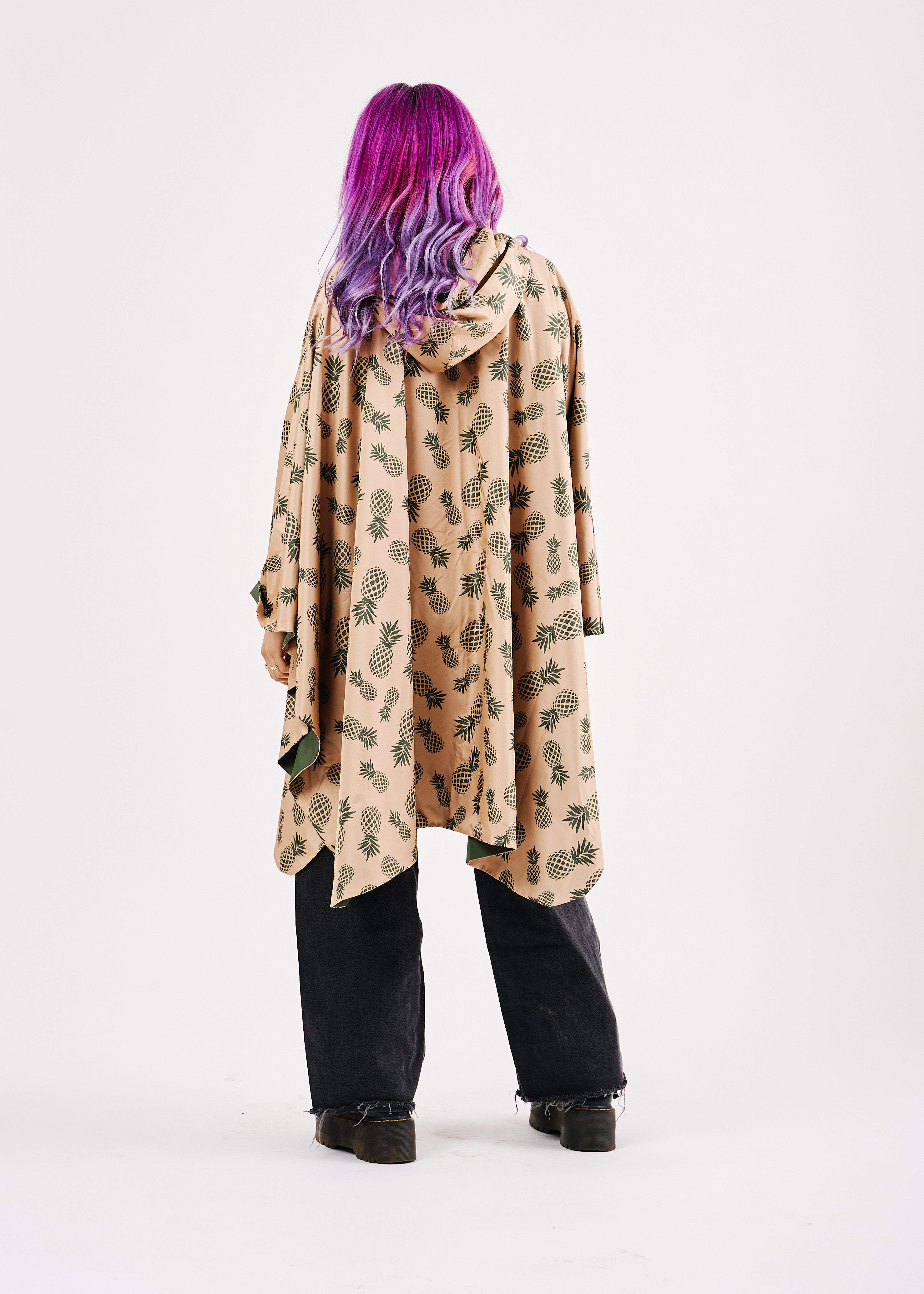 アメリヴィンテージ　UNDRESSED HANDY OVER PONCHO Ameri UNDRESSED HANDY OVER PONCHO - メルカリ